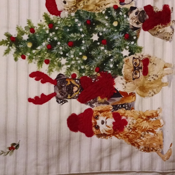 Christmas table runner with dogs new 🎄🐾 - Picture 2 of 7